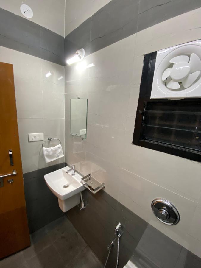 Erisha Tadoba Hotel Mohurli Bagian luar foto